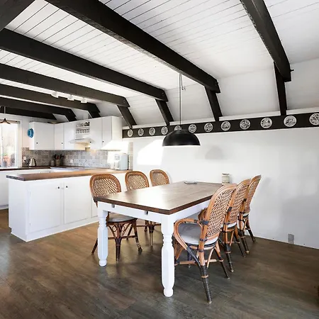 Hyggeligt Hus Taet Pa Ebeltoft