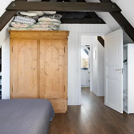 Close To And Just Minutes From The Water אבלטופט